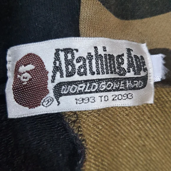 A Bathing Ape Jacket - Picture 3 of 5